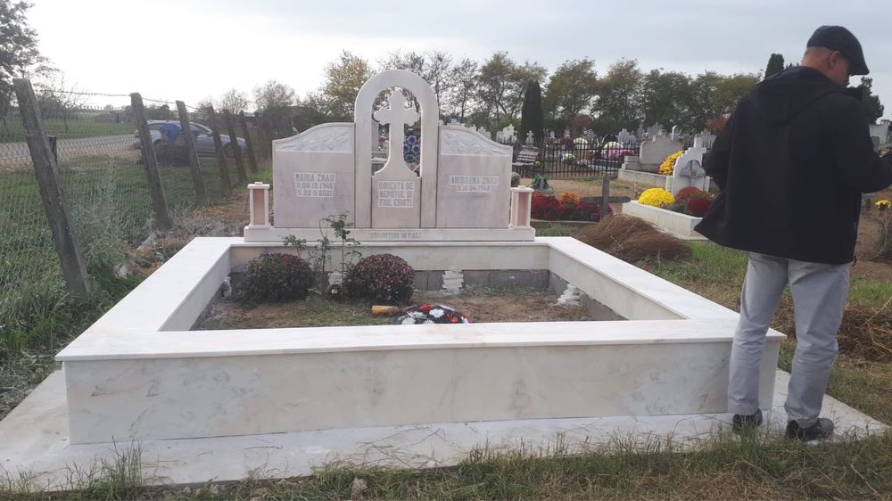 OFERTA Cruci/capace/borduri granit, marmura, granit rosu,