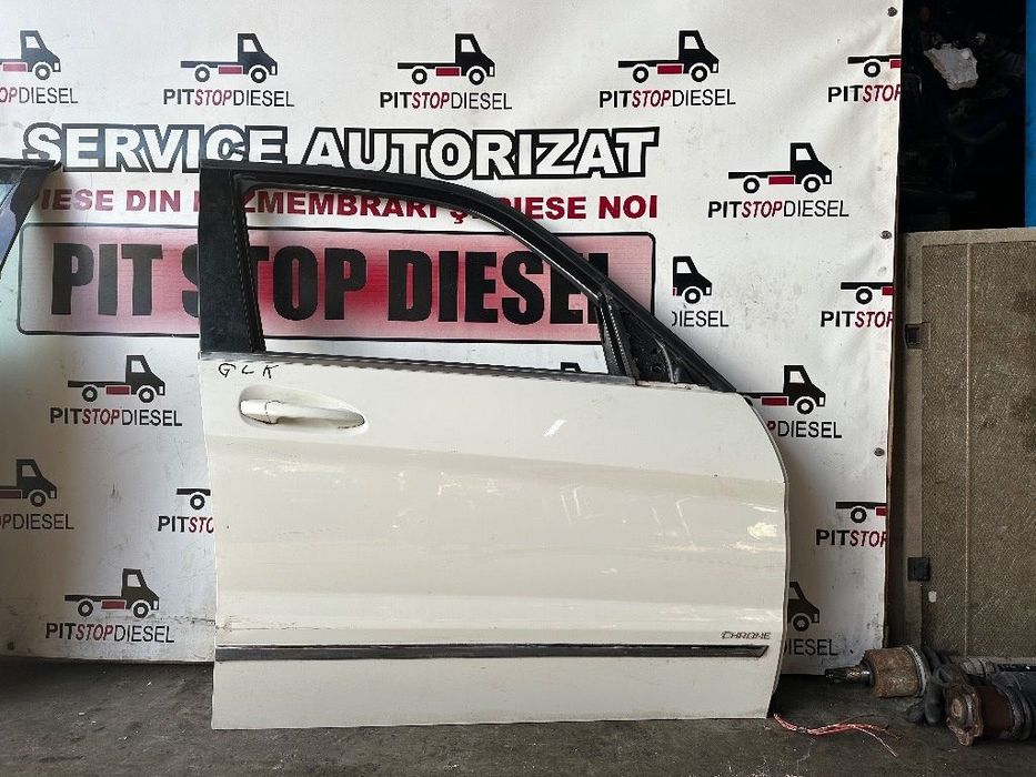 Usa portiera dreapta fata MERCEDES GLK class X204 ALB chrome 2008 2009 2010 2011 2012 2013 2014 2015