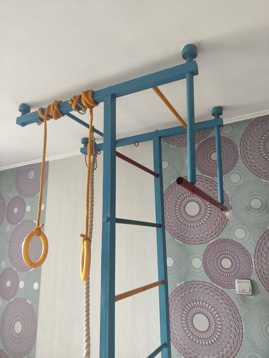 Домашний турник-кольца и канат