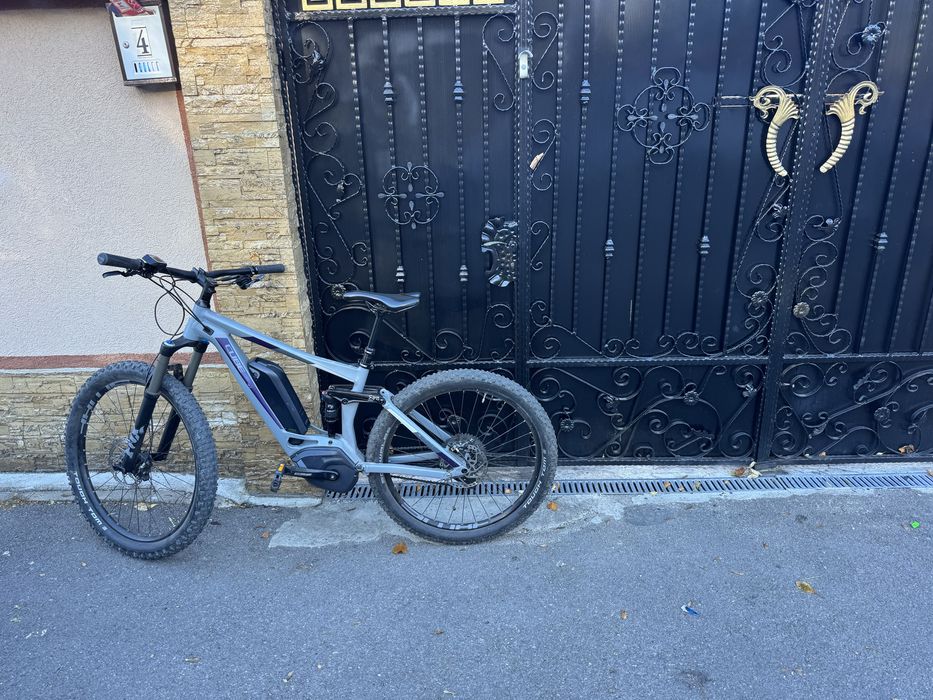 bicicleta electrica cube full fox