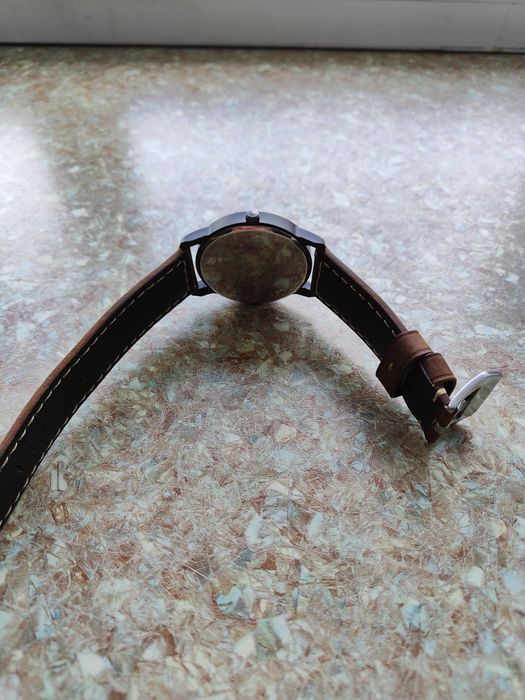 Продам часы наручные мужские