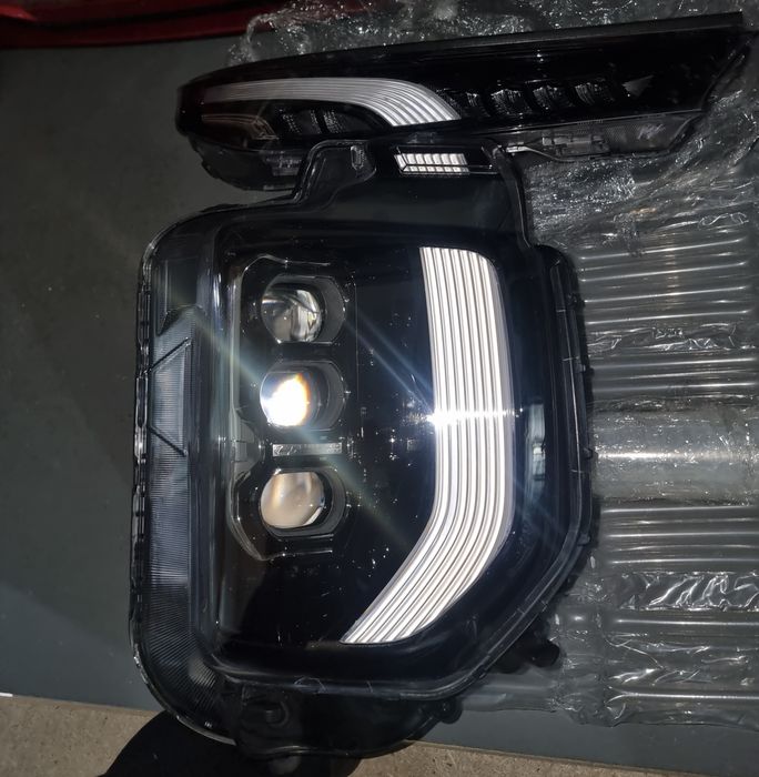 Фары на Hyundai Palisade