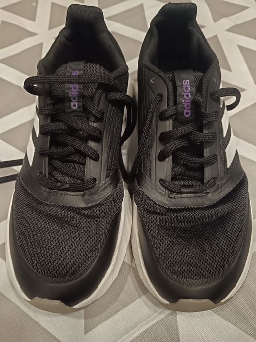 Маратонки Adidas 39