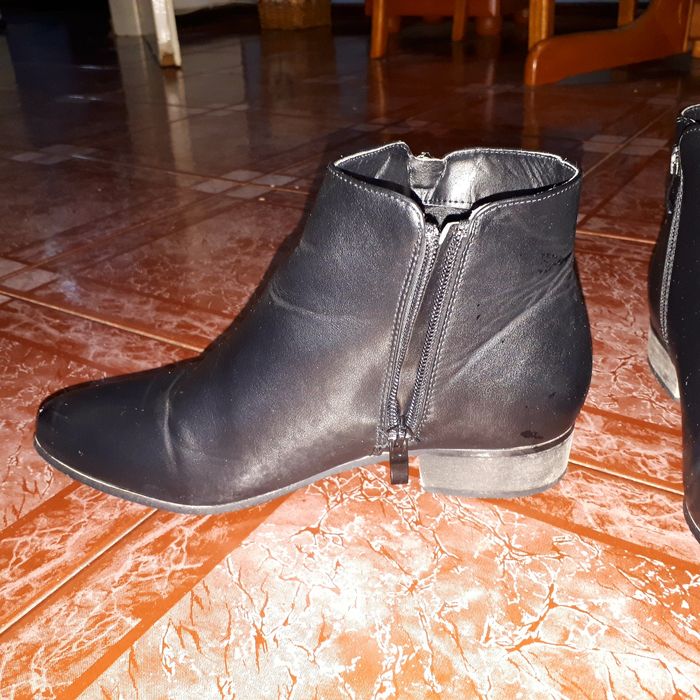 Черни боти Tendenz