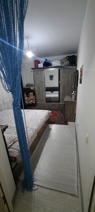 Квартира сотилади. 3 хонали 2-этаж.