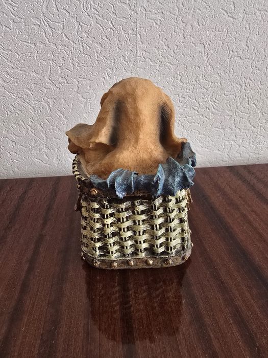 Шкатулка . Настольная капилка.