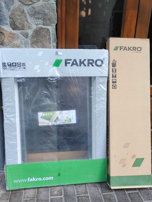 Fereastră mansardă, PVC alb, 78X98 cm,, FAKRO, PTP-V U3 PVC, concepută special și pentru spații cu umiditate, ridicată: baie, bucătărie, piscină