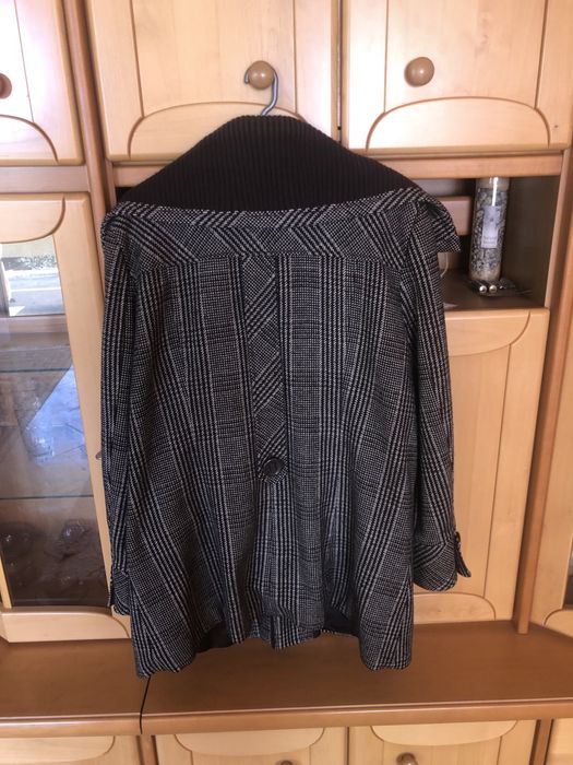 Scurta din stofa marimea 50