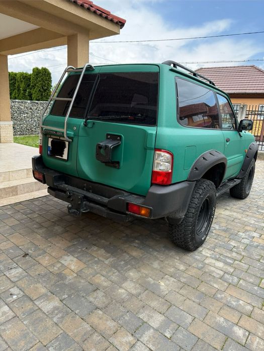 Nissan Patrol Nissan Patrol 3.0 zdi Autoutilitara 4 locuri !