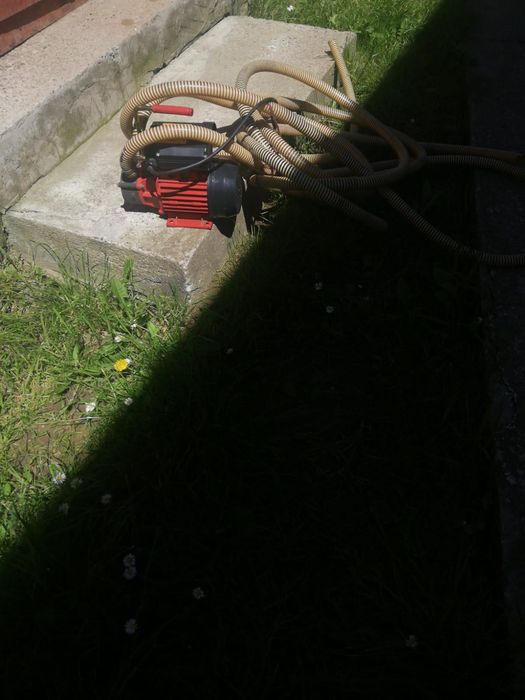 Vand pompa pentru scos vin