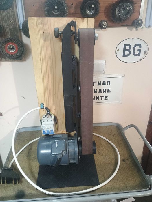 Лентов шлайф. Гриндер