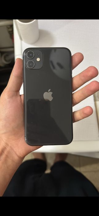 Айфон 11 128гб продаю.