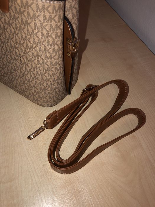 Geanta Michael Kors