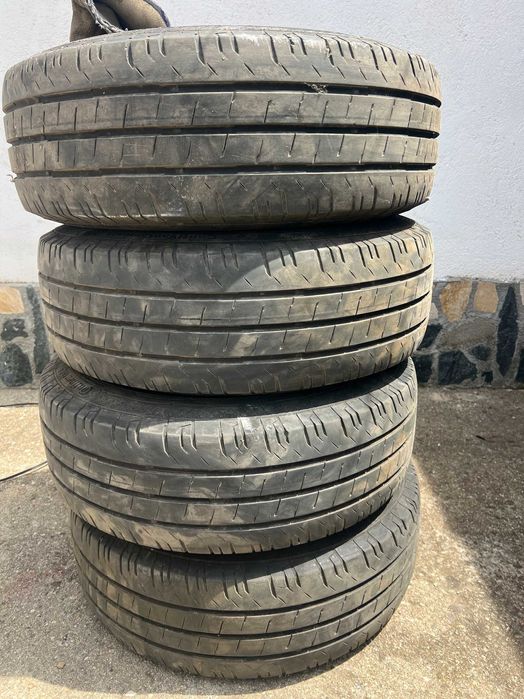 гуми с джанти 16 цола 4бр. 5X120 6.5J ET 50 централен отвор 65,1 в момента с фтулки