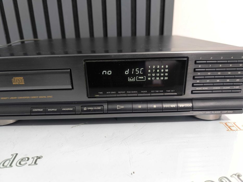 CD Player Sony CDP-M42, High Density Linear Converter