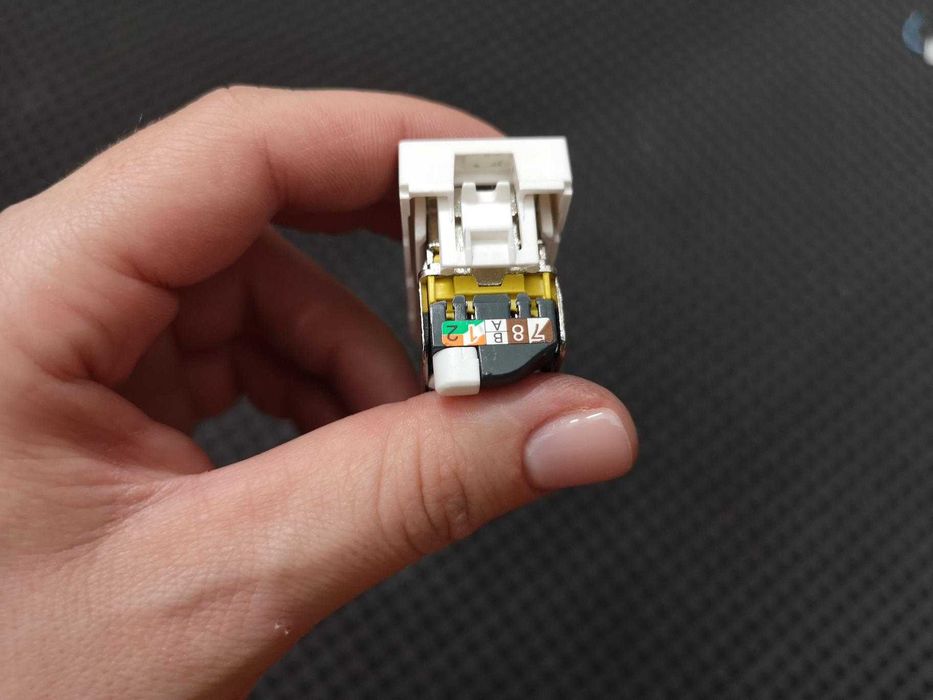 Module priză rețea RJ45 Legrand Cat6A STP (ecranate) simple, PoE