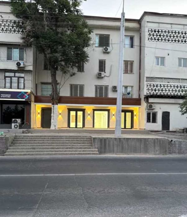 Помещение с арендатором ул. Кичик Халка Йули, 1-линия