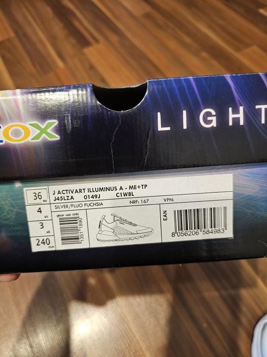 Vand tenisi Geox pentru fete