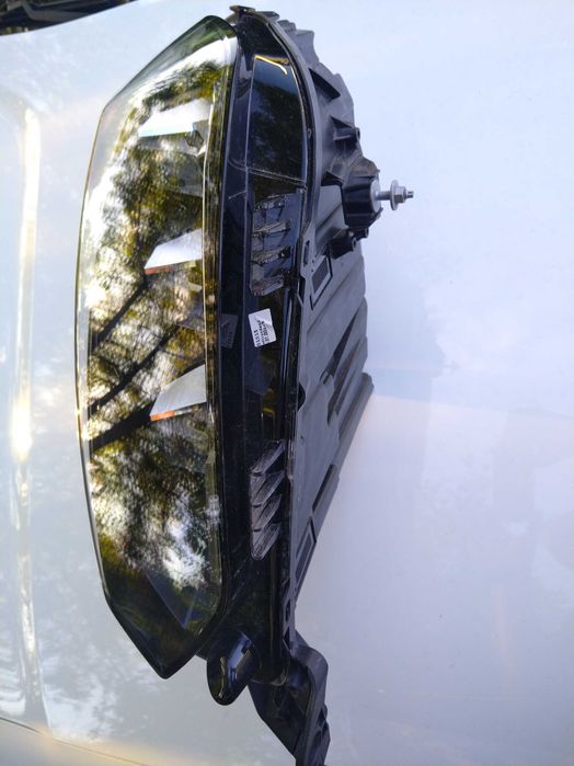 Ляв фар Пежо 208 2 генерация 2024