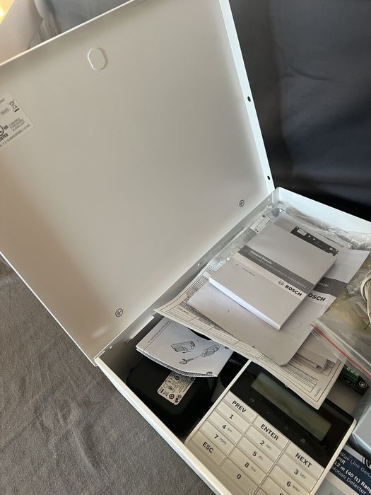 Sistem detectie efractie alarma Bosch B-Series