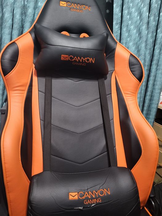 Геймерское кресло canyon gaming