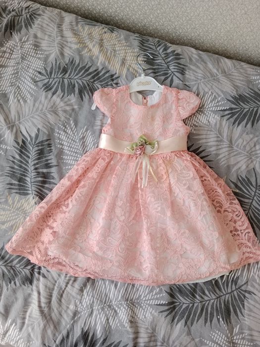 Продам 3 платья для девочки 1-1.5 года