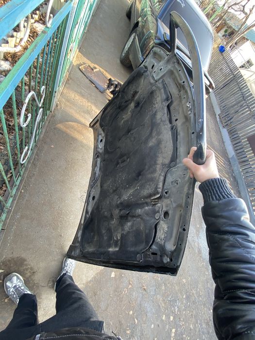 капот ауди 100с4