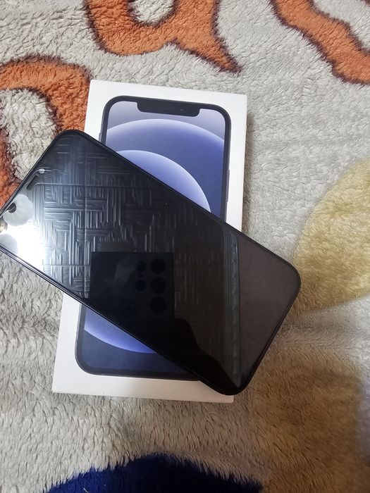 Продам Iphone 12 идиал