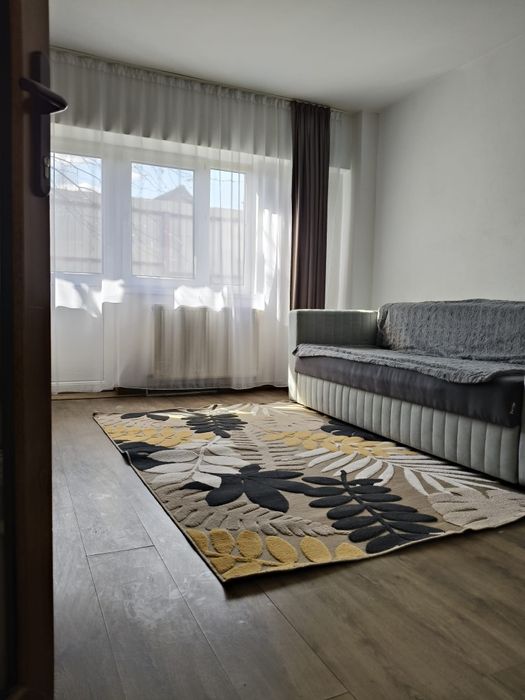 Închiriez garsoniera zona privighetorilor