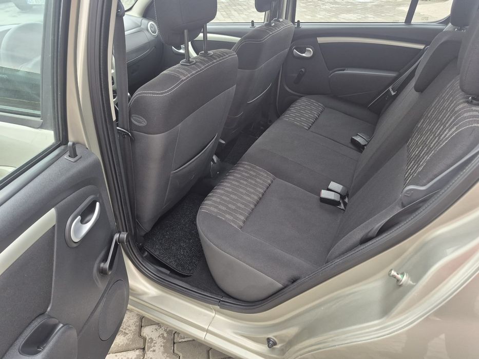 Dacia Sandero benzina .Vanzari in rate.Avans 0