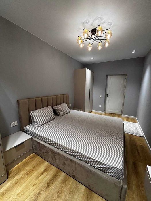 V3925 ПРОДАЕТСЯ2-3/2/4 на:Ц-13  56м2