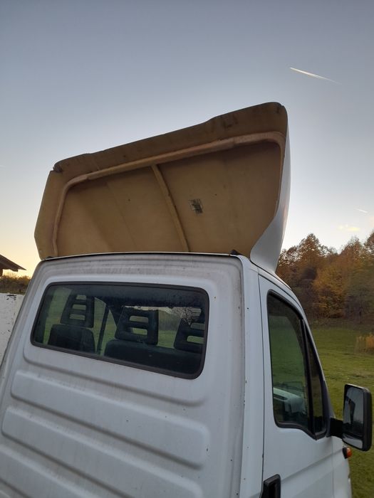 Vând Paravant Iveco Dayli