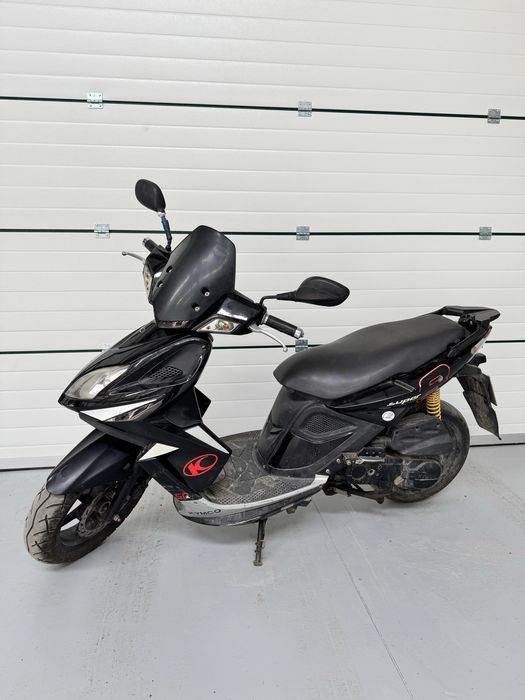 Vând Scuter KYMCO
