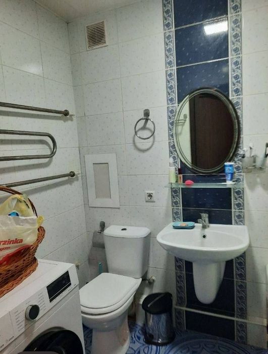 Сотилади Продаю свая якасарай 2*3-5-5 саломатина МЧС 54м2 кирпичный до