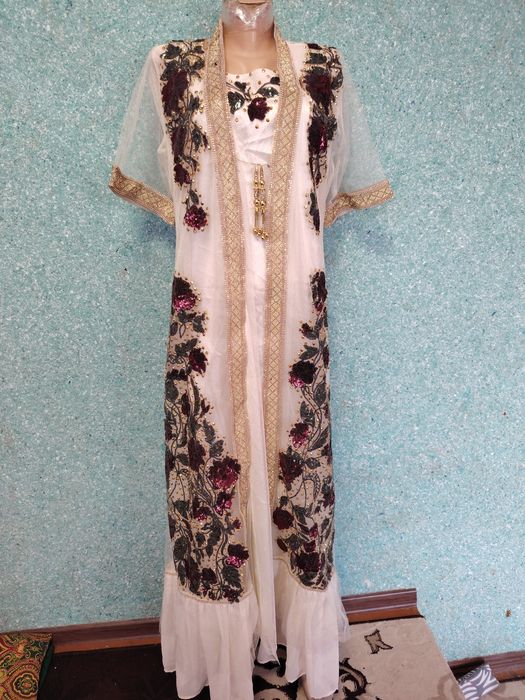 Kelinlar uchun Ansanbil sotiladi.