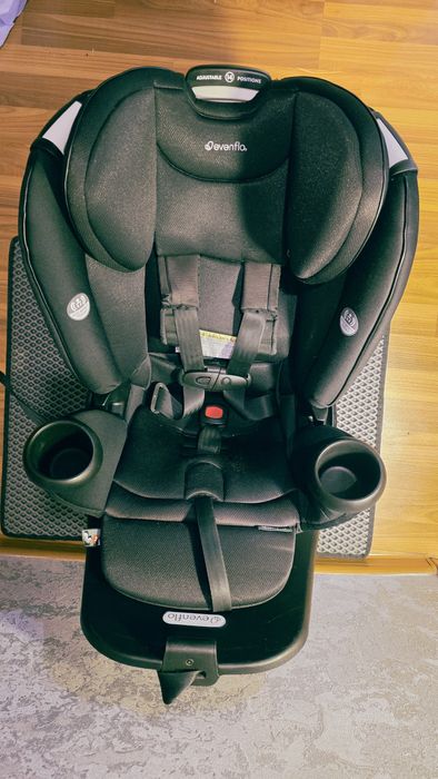 Поворотное автокресло Evenflo Revolve 360 (США) – Состояние отличное!