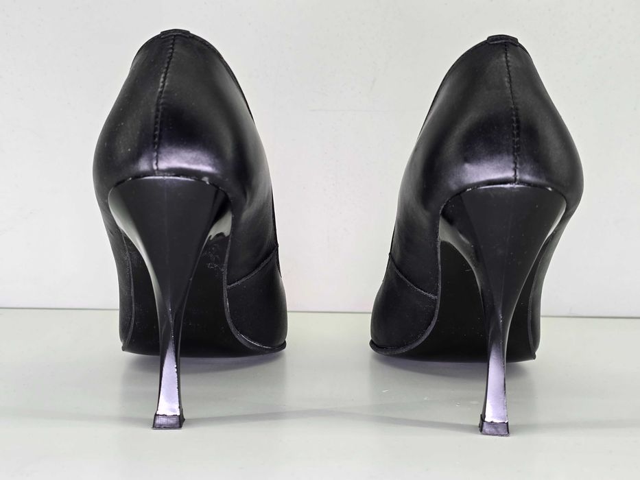 Черни обувки на ток - Естествена кожа