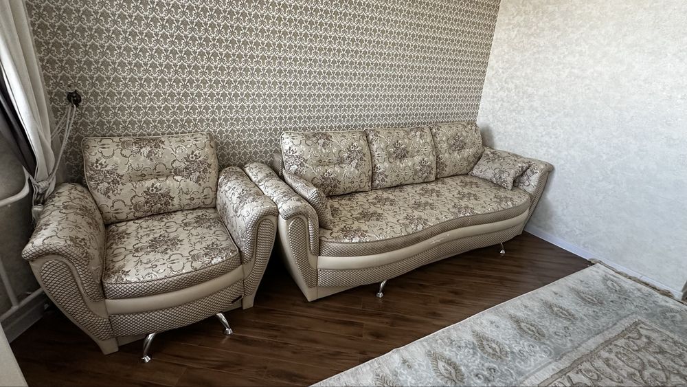 Продам диван с креслом