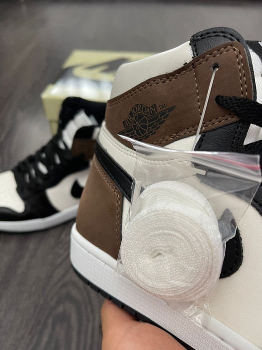 Adidasi Air Jordan 1 high dark mocha NOU premium