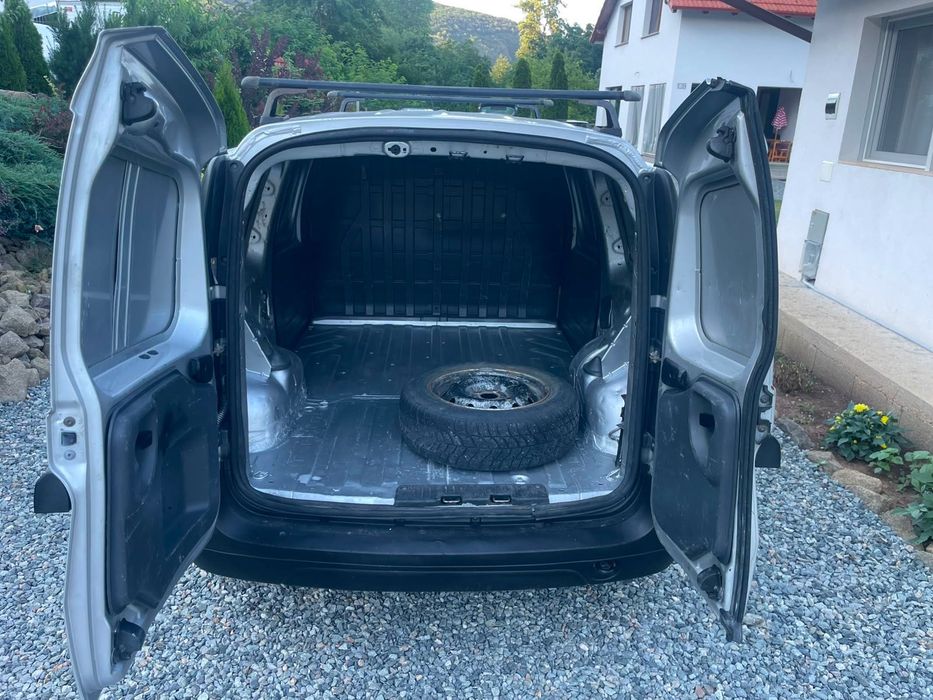 vând Dacia Logan Van 1,5 dci euro 5