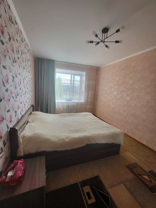 Продам 2 ух комн кв район Берекке