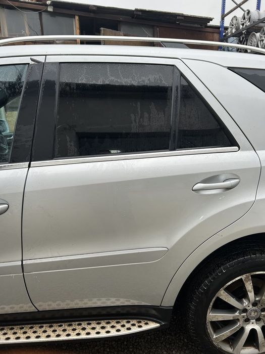 Usa Stanga Spate Mercedes ML W164 Facelift 2008 - 2011 SUV 4 Usi SILVER (1425)