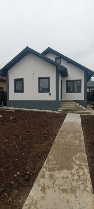 Casa De Vanzare In Valu Lui Traian