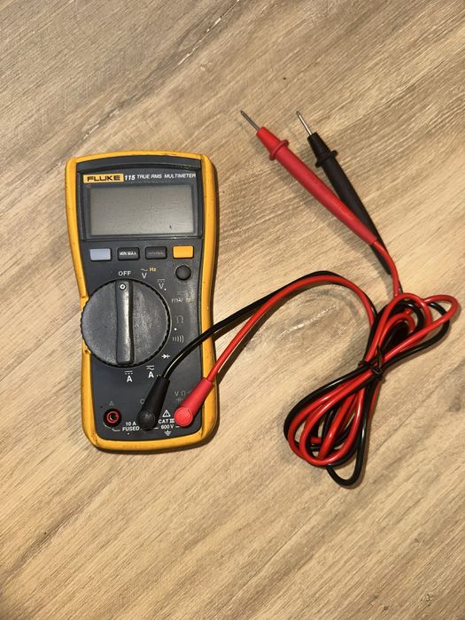 Multimetru Fluke 115 True RMS