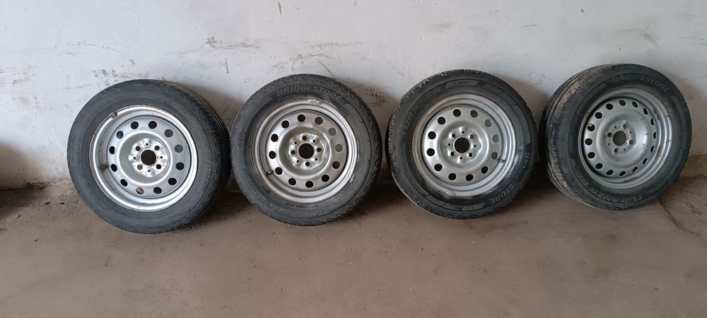 Продам резину на Ваз