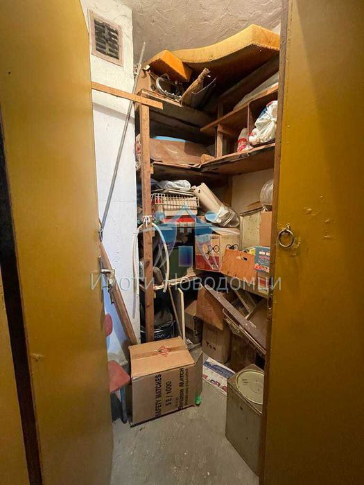 Продава се Двустаен апартамент в Шумен, Пазара - 68 кв.м за 1050 €/кв.м - Снимка #6