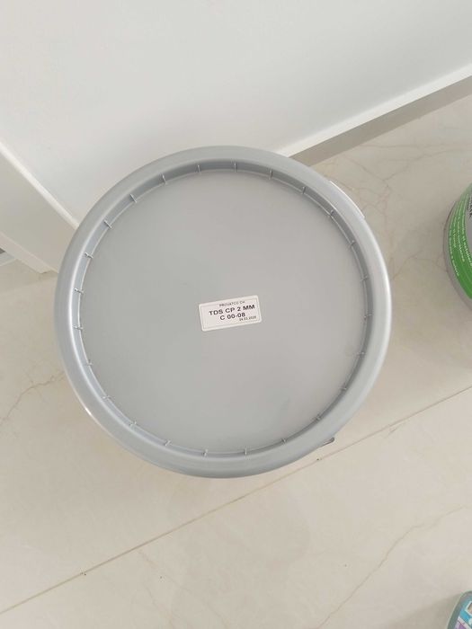 Tencuiala devorativa structurata