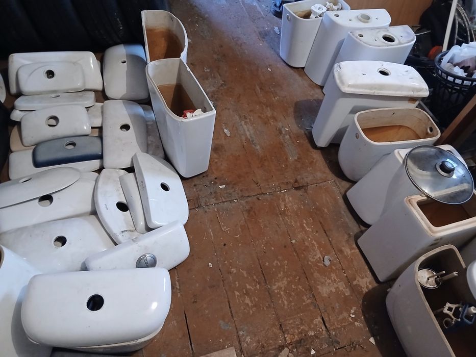 Бочки и крышки унитаза