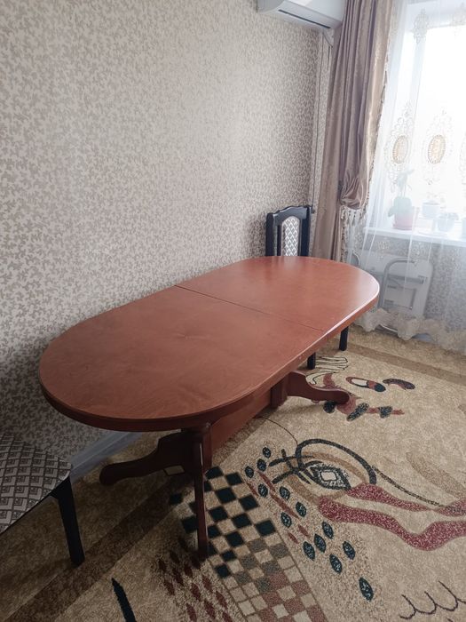 Продам  стол большой