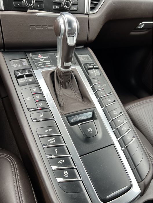 Vand Porsche Macan 2015 3.0 tdi 258cp. Full option, Masina personala,